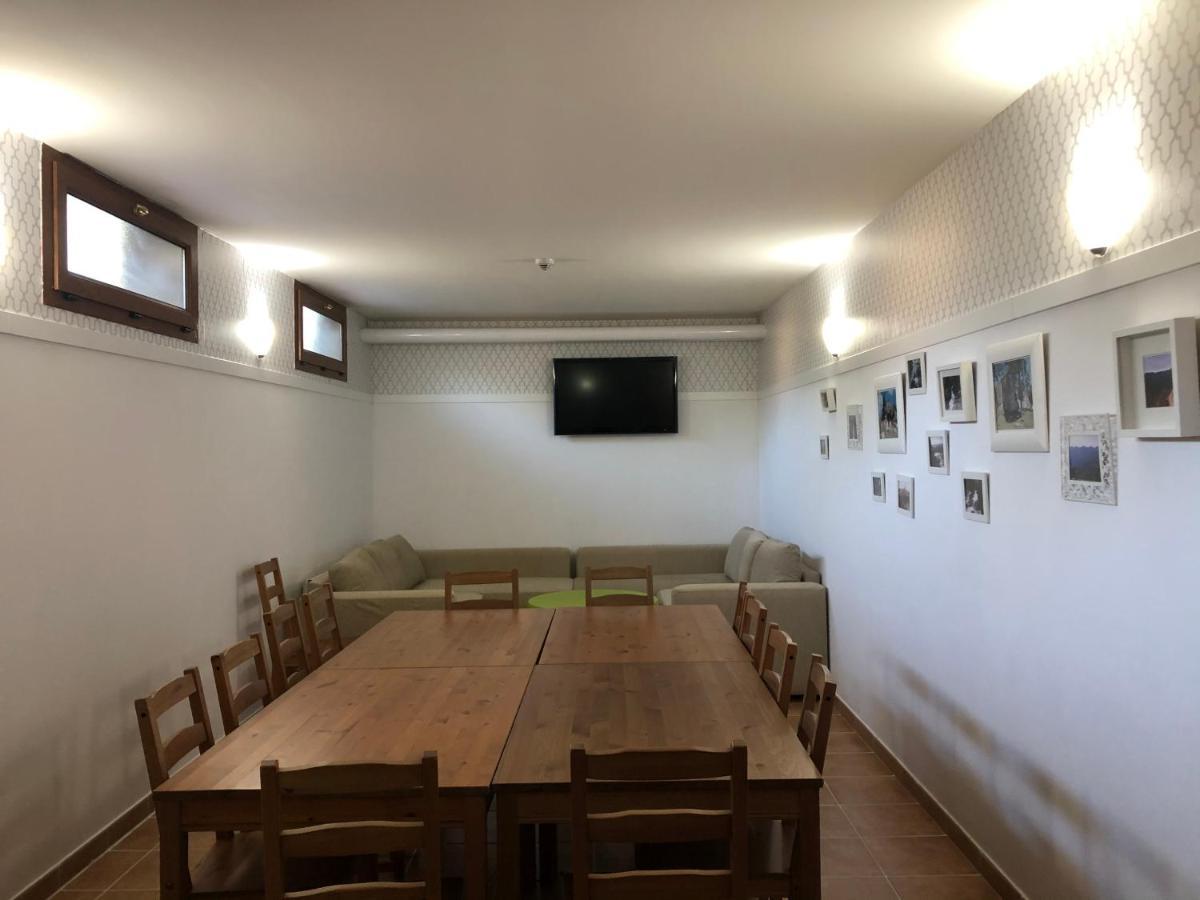 La Pradera de NavalhornoCasa De Navalhorno Valsainアパートメント エクステリア 写真